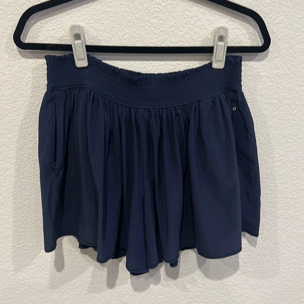 navy blue lululemon shorts size small